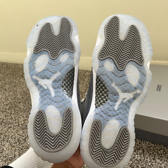 Jordan retro 11 cool grey main image 6